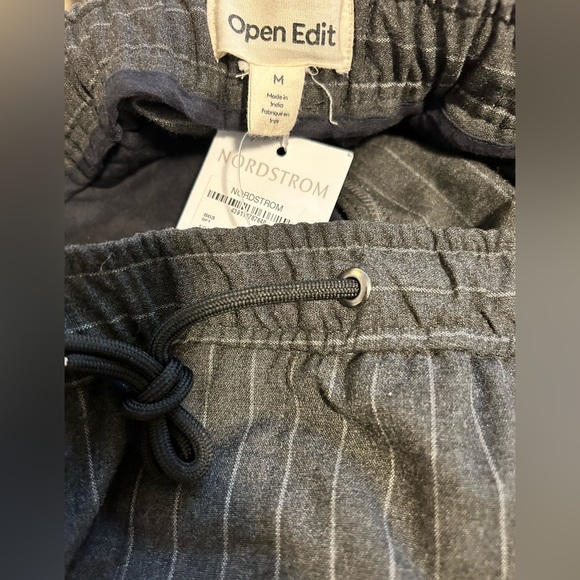 🆕OPEN EDIT - Men’s Elastic Waist Pinstripe Pants 🆕 - Picture 7 of 9